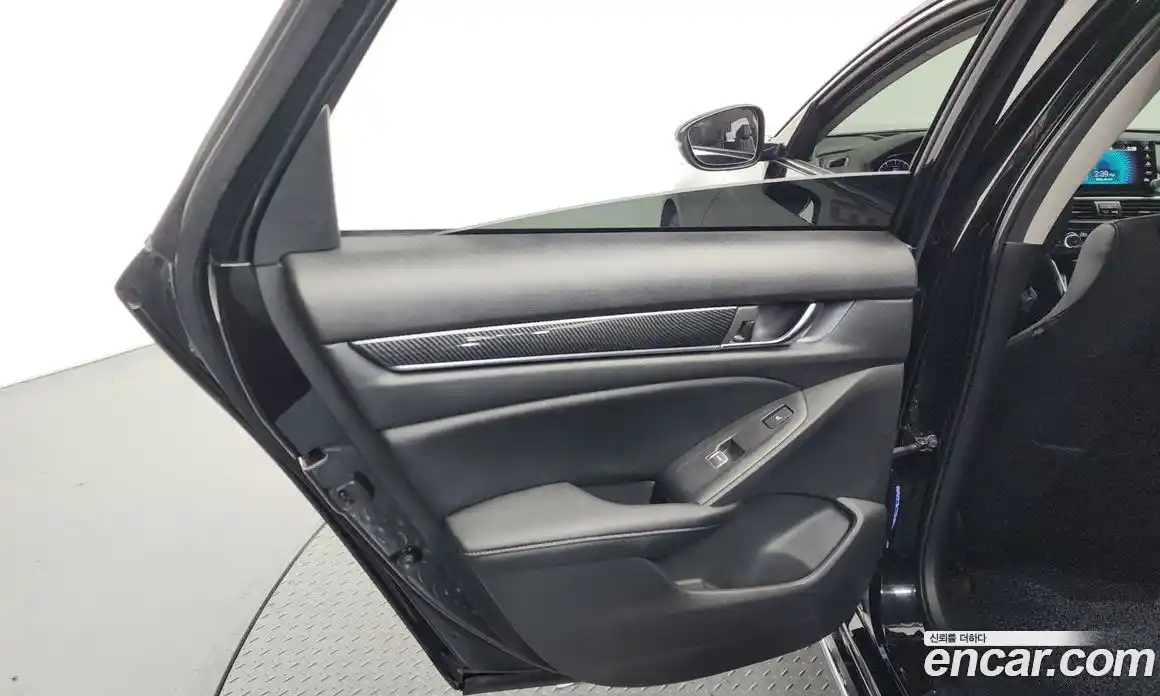 Honda Accord 2018 2.0 гидро в Москве № 2062485, фото 15