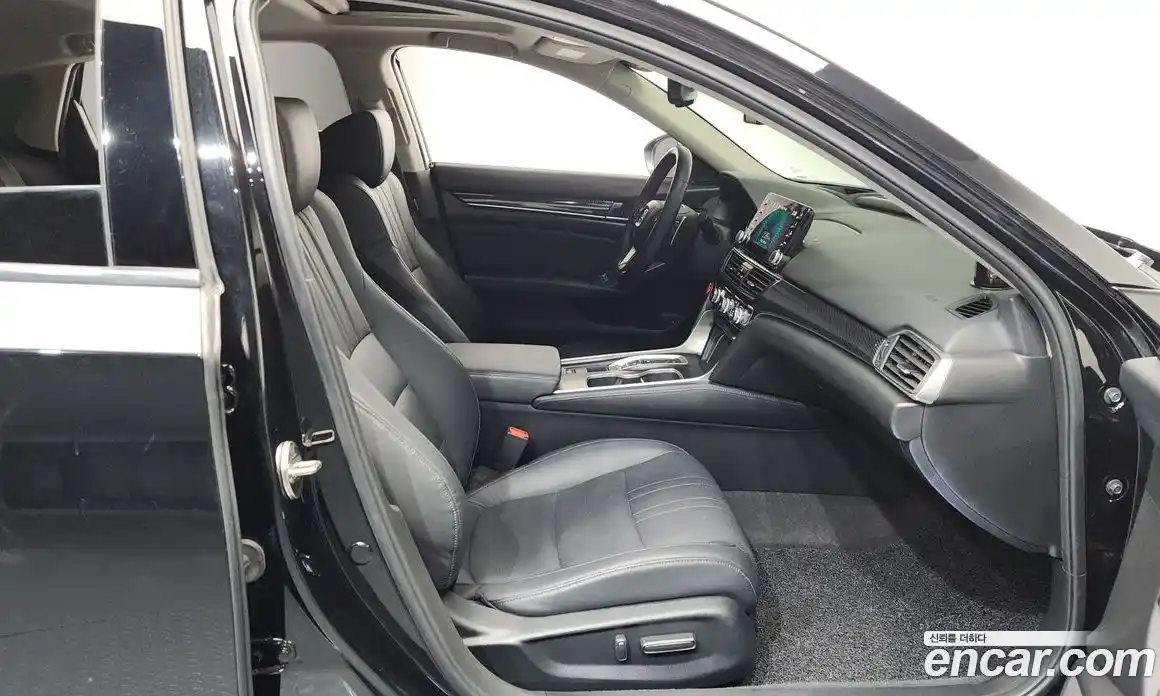 Honda Accord 2018 2.0 гидро в Москве № 2062485, фото 16