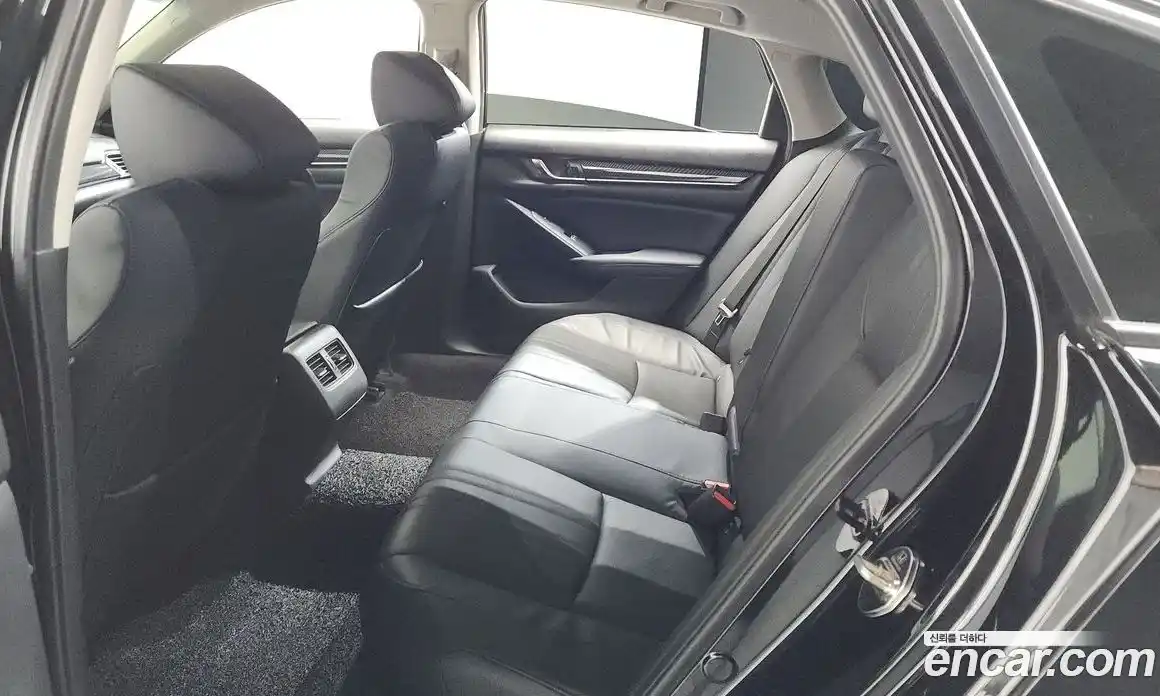 Honda Accord 2018 2.0 гидро в Москве № 2062485, фото 27