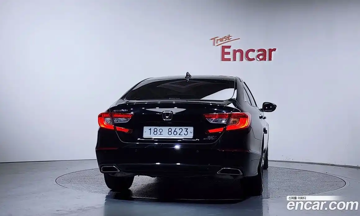 Honda Accord 2018 2.0 гидро в Москве № 2062485, фото 4
