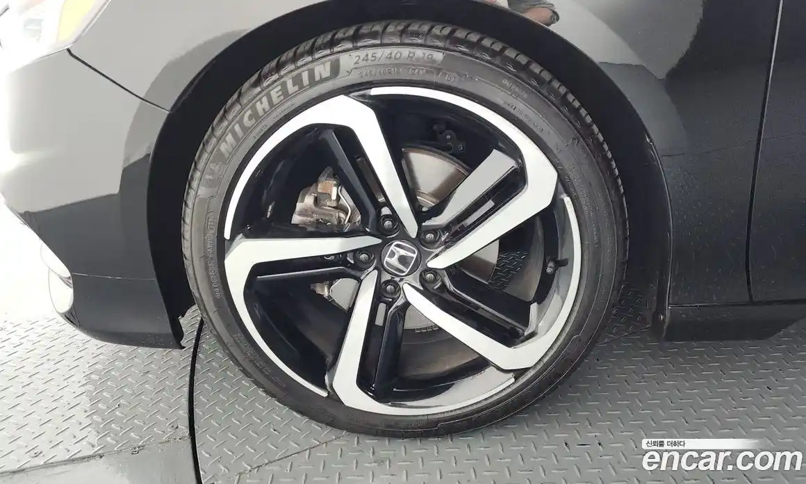 Honda Accord 2018 2.0 гидро в Москве № 2062485, фото 5