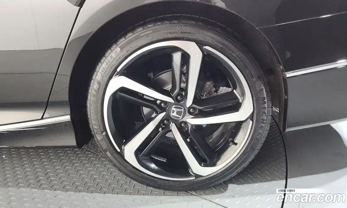Honda Accord 2018 2.0 гидро в Москве № 2062485, фото 7