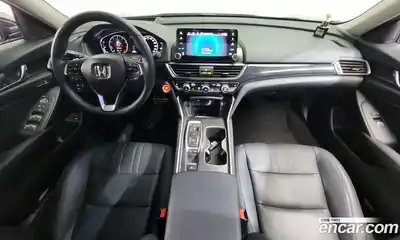 Honda Accord 2018 2.0 гидро в Москве № 2062485, миниатюра 10