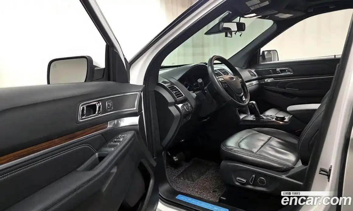 Ford Explorer 2018 2.3 гидро в Москве № 2062978, фото 13