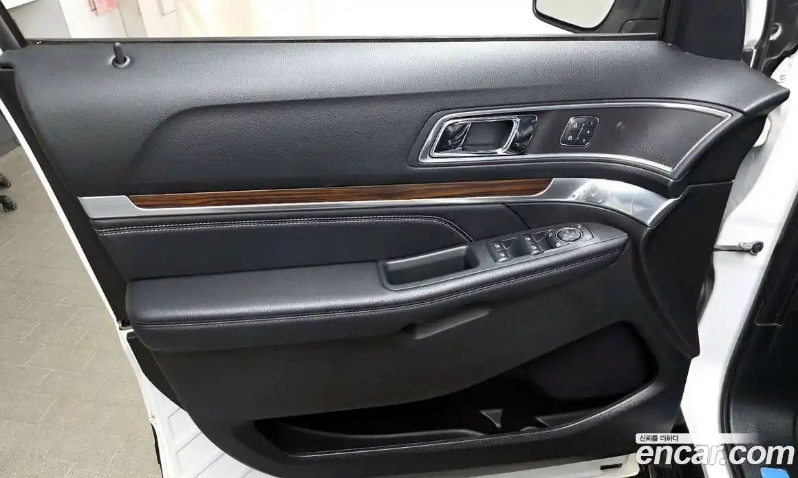 Ford Explorer 2018 2.3 гидро в Москве № 2062978, фото 14