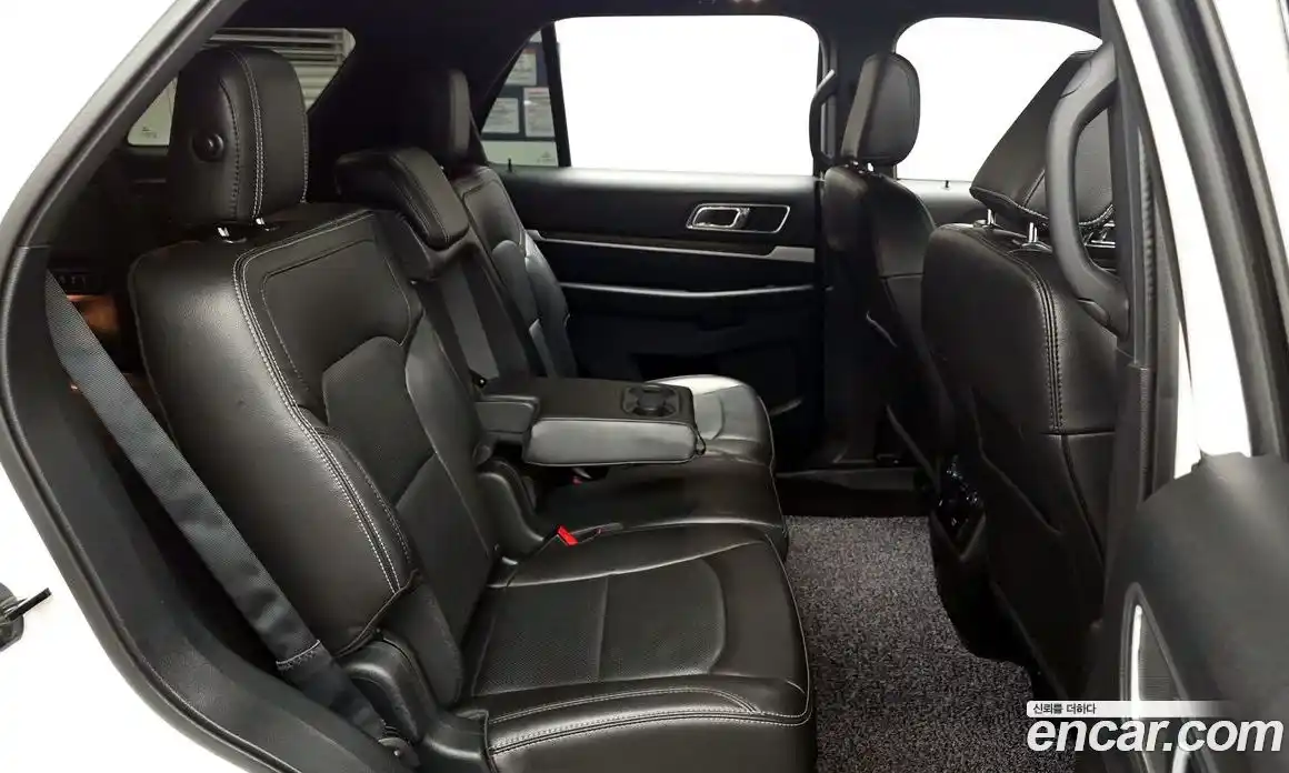 Ford Explorer 2018 2.3 гидро в Москве № 2062978, фото 17