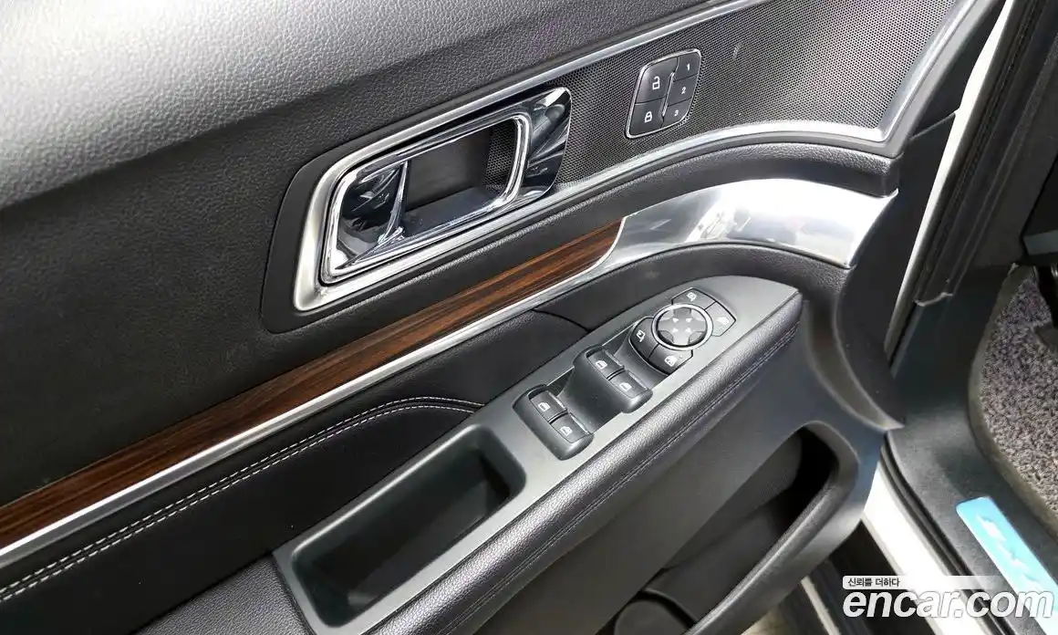 Ford Explorer 2018 2.3 гидро в Москве № 2062978, фото 27