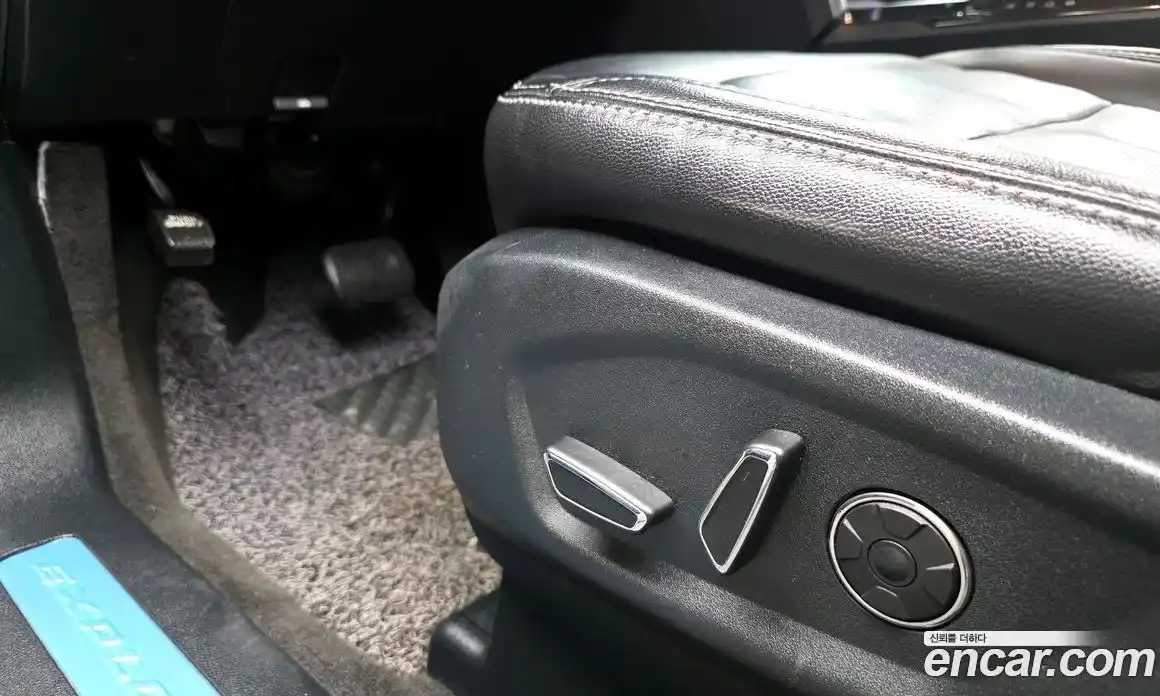 Ford Explorer 2018 2.3 гидро в Москве № 2062978, фото 31