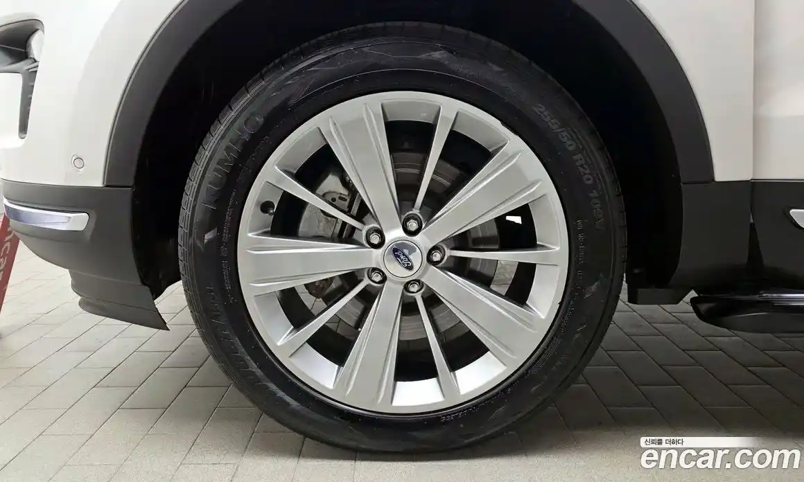 Ford Explorer 2018 2.3 гидро в Москве № 2062978, фото 5