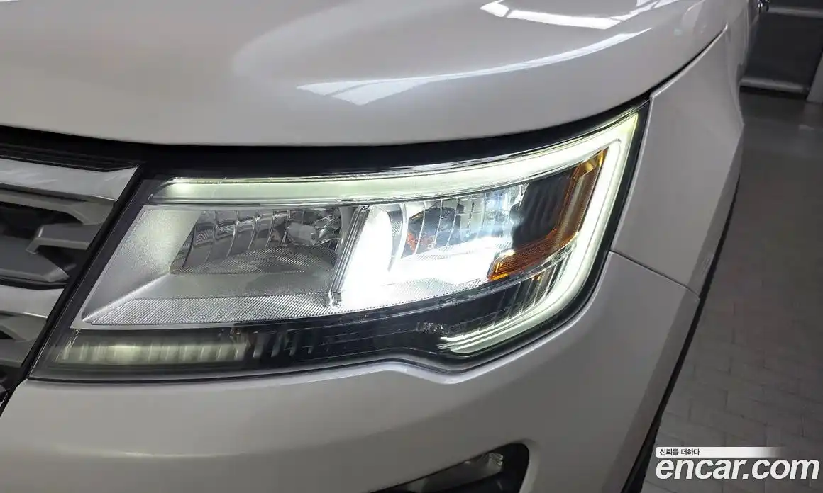 Ford Explorer 2018 2.3 гидро в Москве № 2062978, фото 8