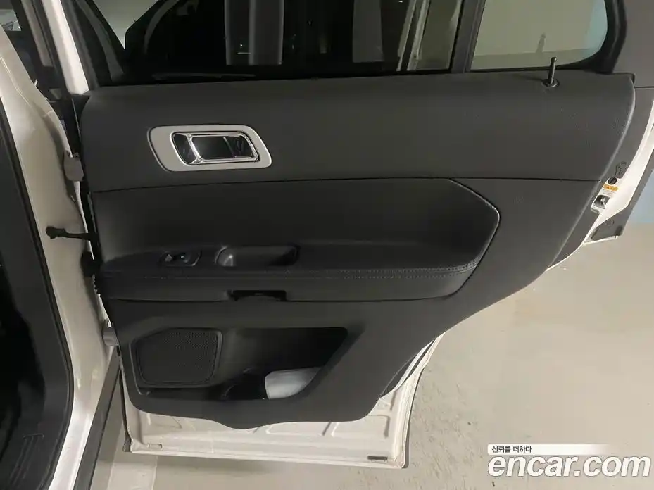 Ford Explorer 2013 3.5 гидро в Москве № 2063103, фото 16