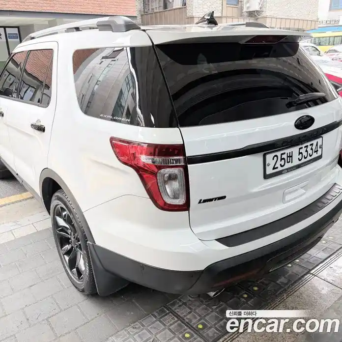 Ford Explorer 2013 3.5 гидро в Москве № 2063103, фото 4