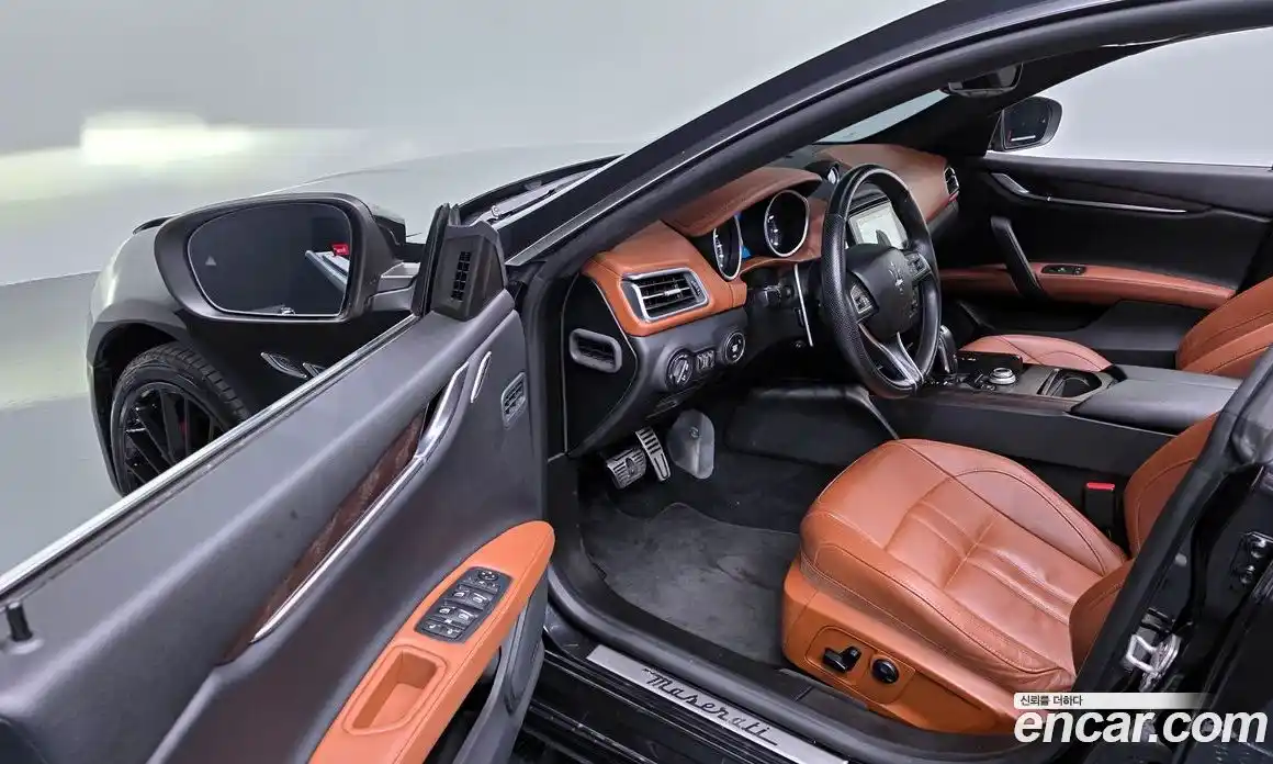 Maserati Ghibli 2019 3.0 гидро, фото 13