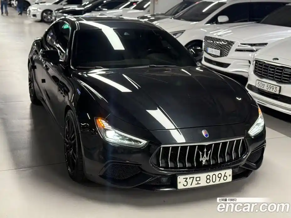 Maserati Ghibli 2017 3.0 гидро, фото 3