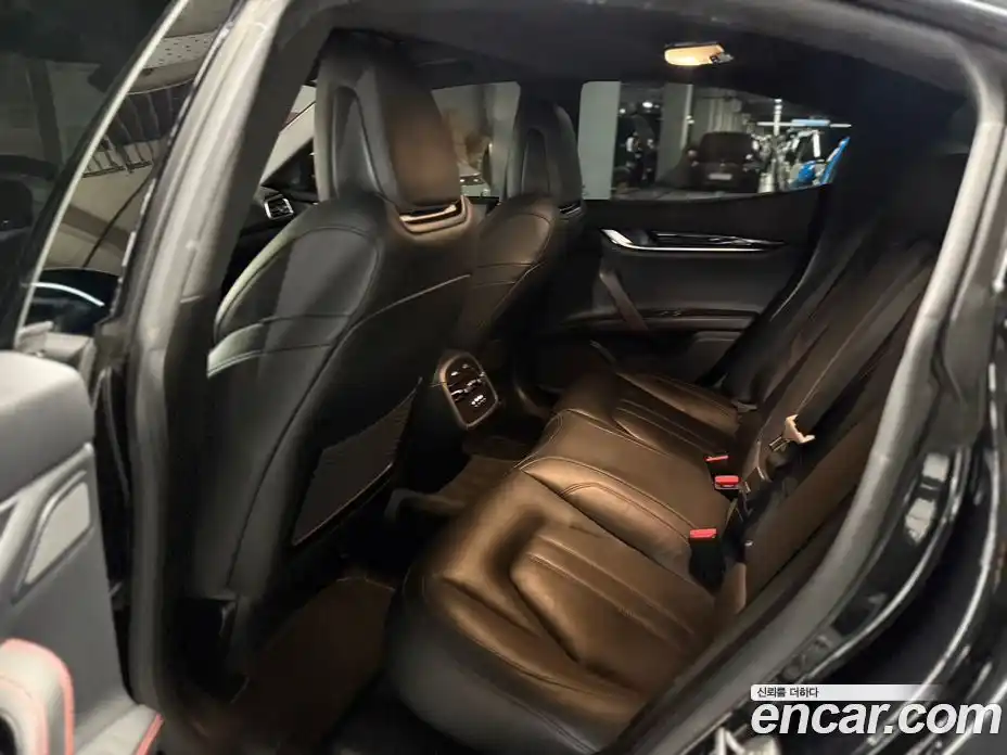 Maserati Ghibli 2017 3.0 гидро, фото 10