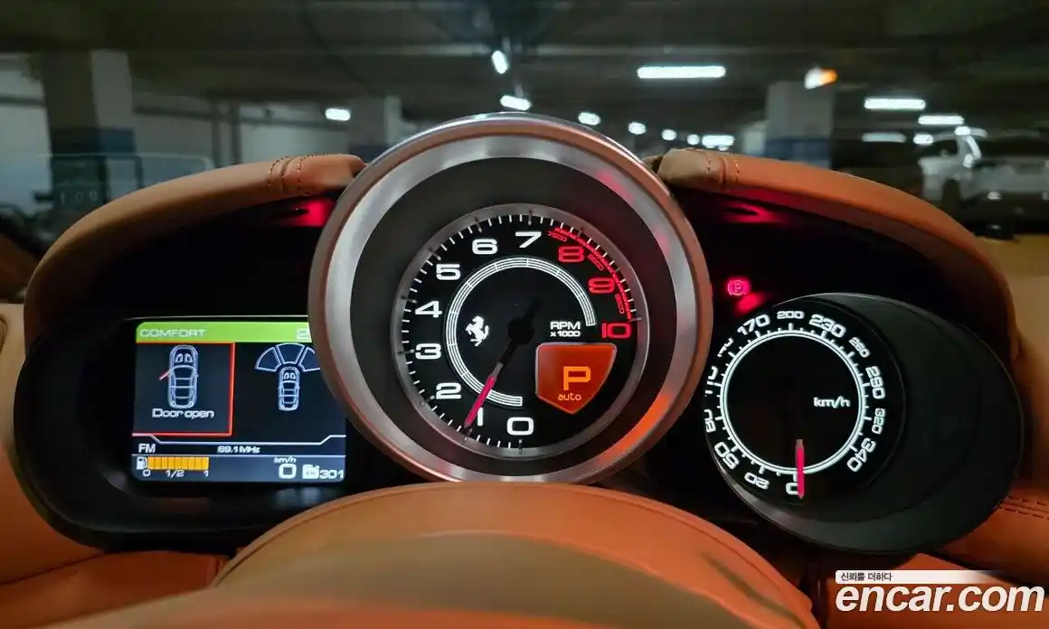 Ferrari California 2016 3.9 робот в Москве, фото 17