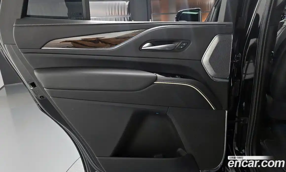 Cadillac Escalade 2021 6.2 гидро в Москве № 2065687, фото 15