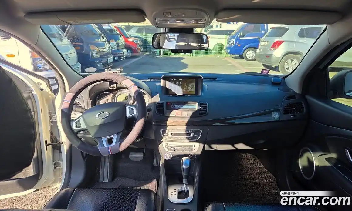 Renault SM3 2014 1.6 гидро в Москве № 210053, фото 8