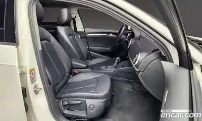 Audi A3 2015 1.6 гидро в Москве № 221822, миниатюра 11