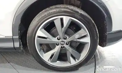 Audi Q4 e-tron 2023 0.2 гидро в Москве № 230026, миниатюра 5