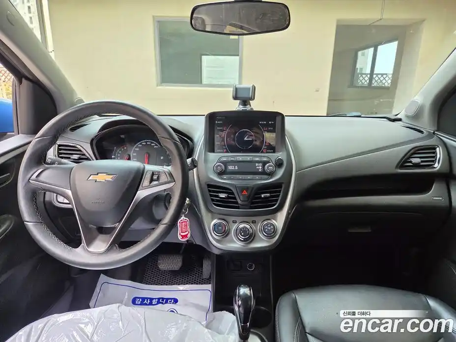 Chevrolet Spark 2016 1.0 гидро в Москве, фото 11