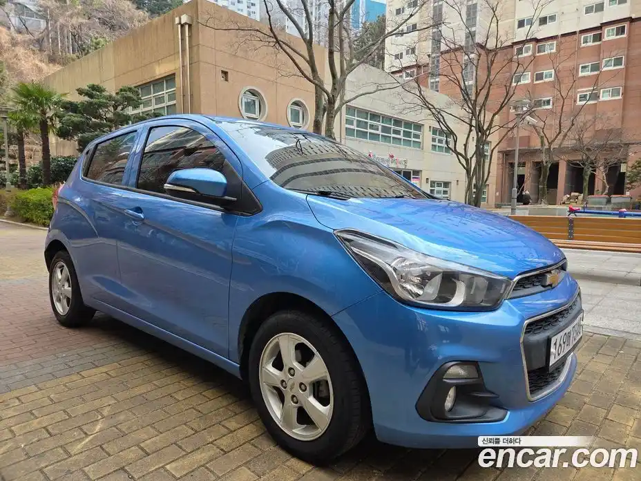 Chevrolet Spark 2016 1.0 гидро в Москве, фото 5