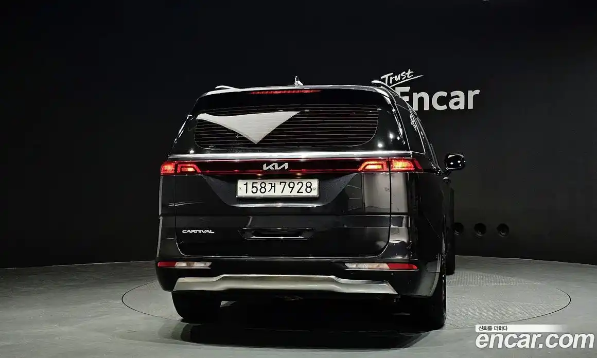 Kia Canival 2022 2.2 гидро в Москве № 124212, фото 4