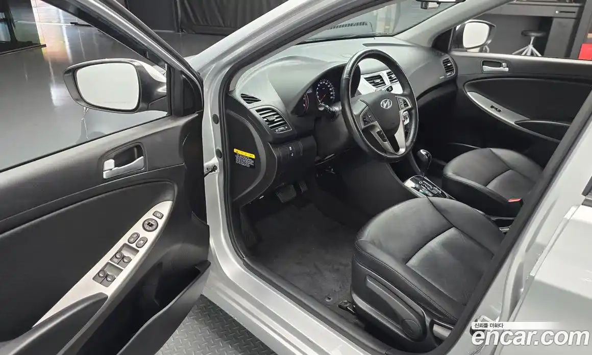 Hyundai Accent 2015 1.4 гидро в Москве № 126850, фото 11