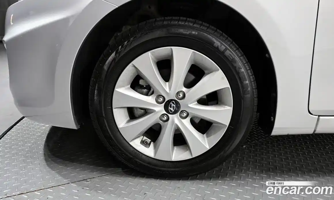 Hyundai Accent 2015 1.4 гидро в Москве № 126850, фото 5