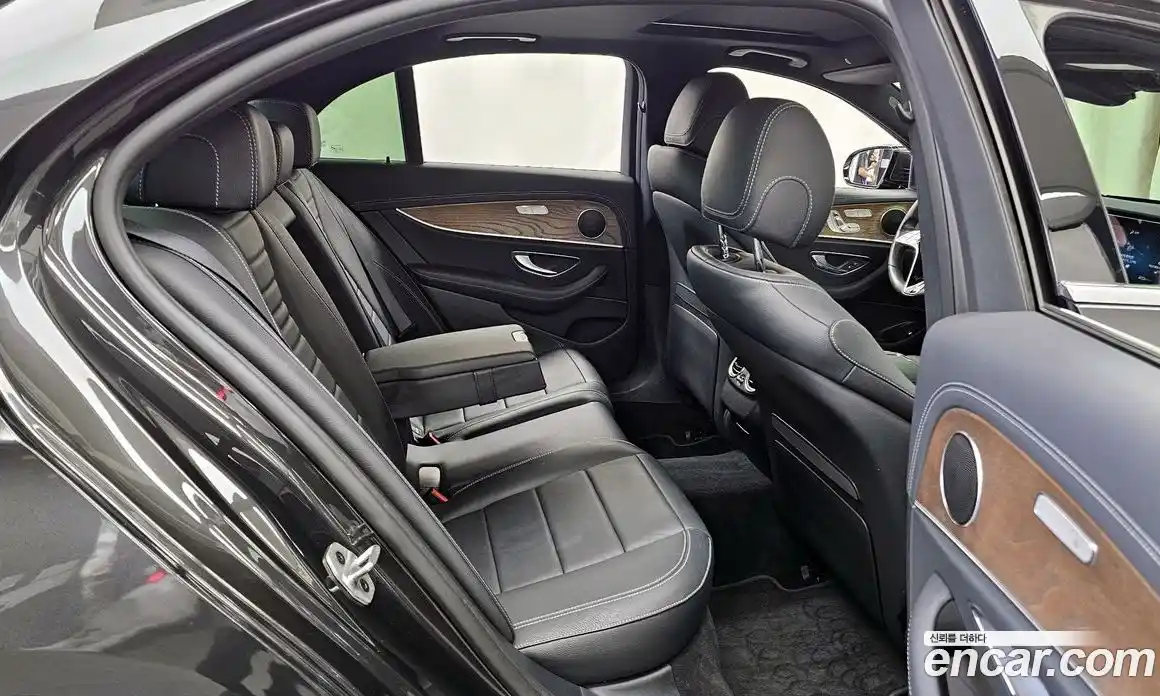 Mercedes-Benz E-Class 2021 1.9 гидро в Москве, фото 12