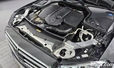 Mercedes-Benz E-Class 2021 1.9 гидро в Москве, миниатюра 6