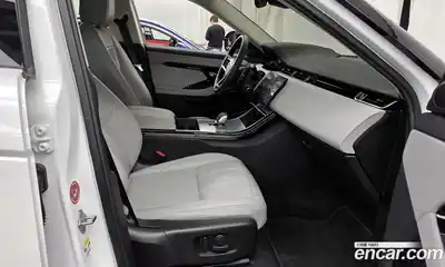 Land Rover Range-Rover Evoque 2024 2.0 гидро в Москве № 166005, миниатюра 11