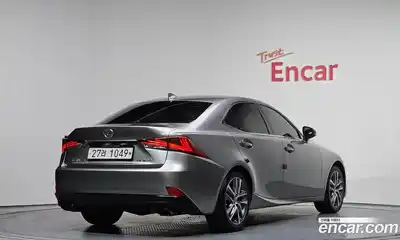Lexus IS 2018 2.0 гидро в Москве № 168198, миниатюра 2