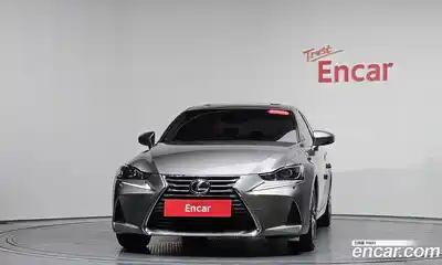 Lexus IS 2018 2.0 гидро в Москве № 168198, миниатюра 3
