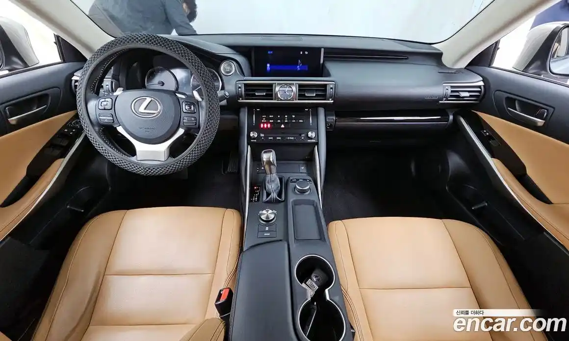 Lexus IS 2018 2.0 гидро в Москве № 168198, фото 7