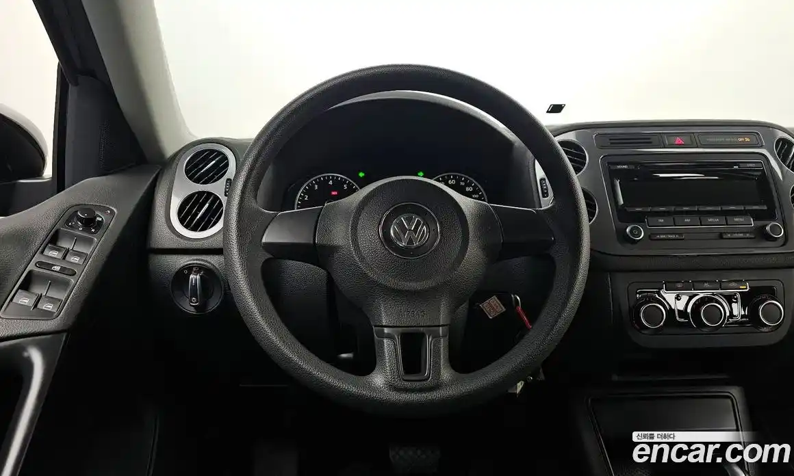 Volkswagen Tiguan 2012 2.0 гидро в Москве № 168947, фото 14