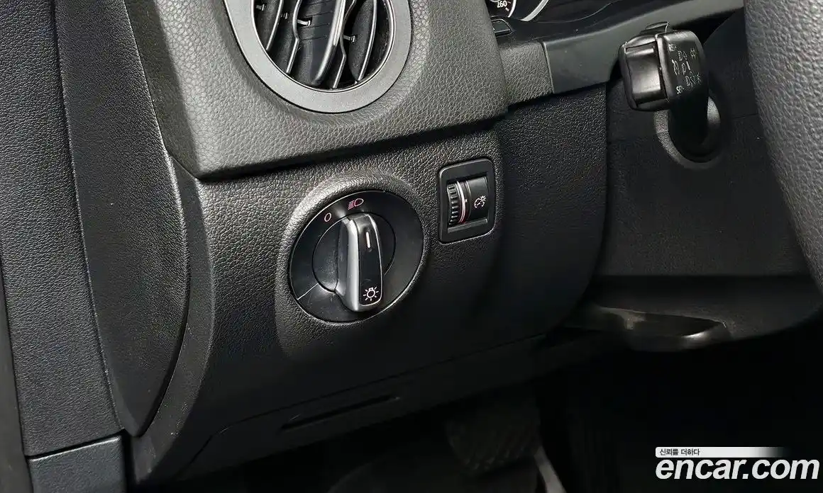 Volkswagen Tiguan 2012 2.0 гидро в Москве № 168947, фото 17