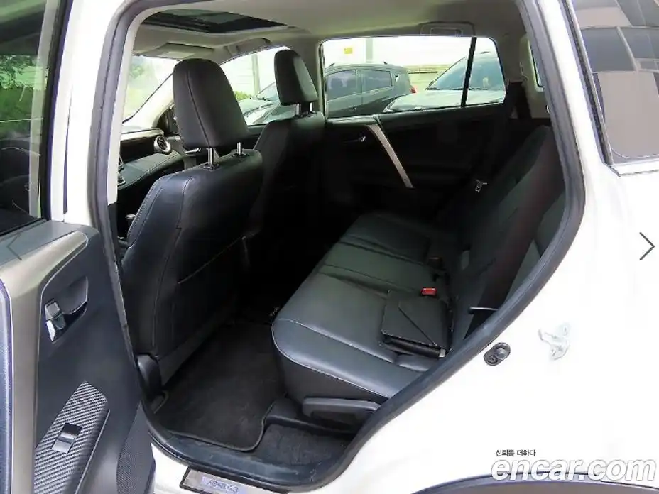 Toyota RAV4 2014 2.5 гидро в Москве № 1695982, фото 16