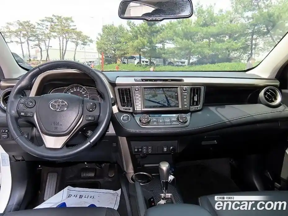Toyota RAV4 2014 2.5 гидро в Москве № 1695982, фото 17