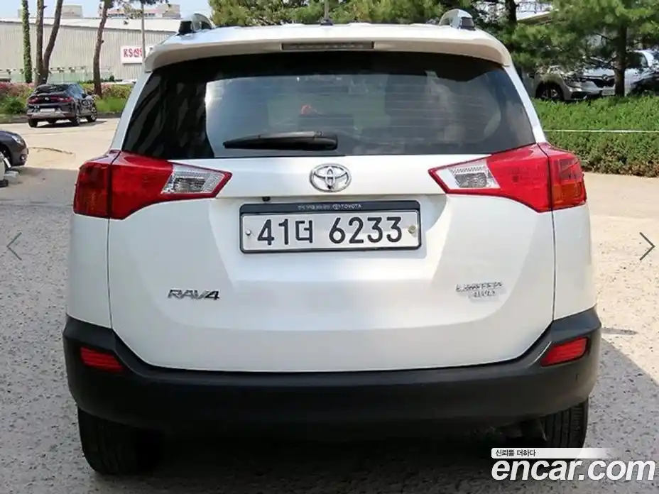 Toyota RAV4 2014 2.5 гидро в Москве № 1695982, фото 4
