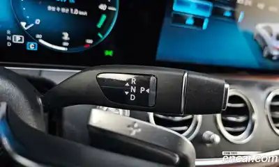 Mercedes-Benz E-Class 2023 2.0 гидро, миниатюра 8