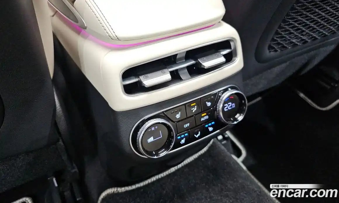 Genesis GV70 2024 2.5 гидро в Москве № 1905304, фото 24