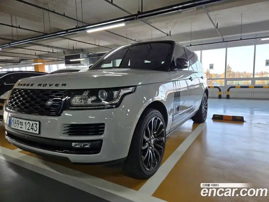 Land Rover Range-Rover 2017 4.4 гидро в Москве № 1982064, фото 3