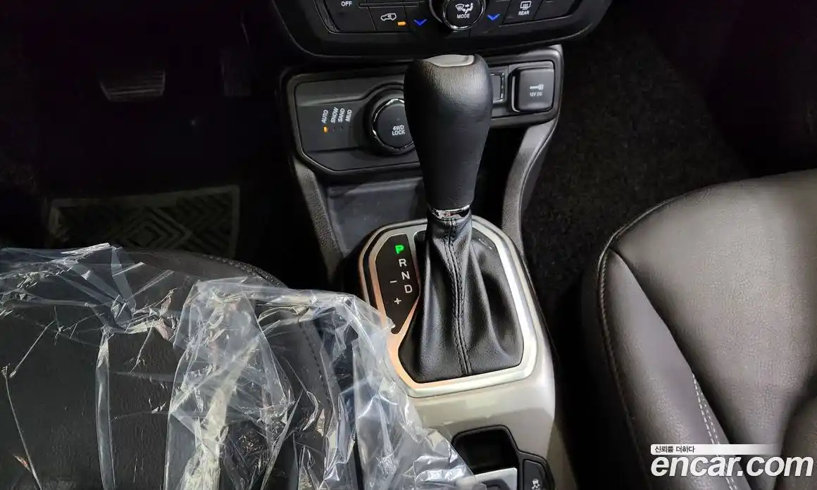 Jeep Renegade 2021 2.4 гидро в Москве № 199439, фото 9