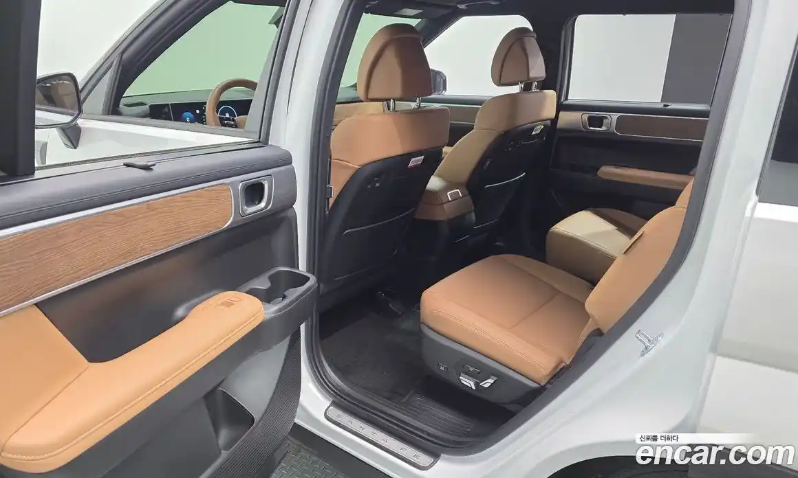Hyundai Santa Fe 2024 2.5 гидро в Москве № 2049746, фото 16