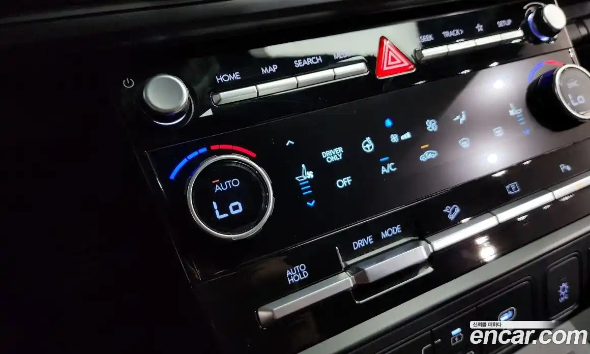 Hyundai Santa Fe 2024 1.6 гидро в Москве № 2049751, фото 23