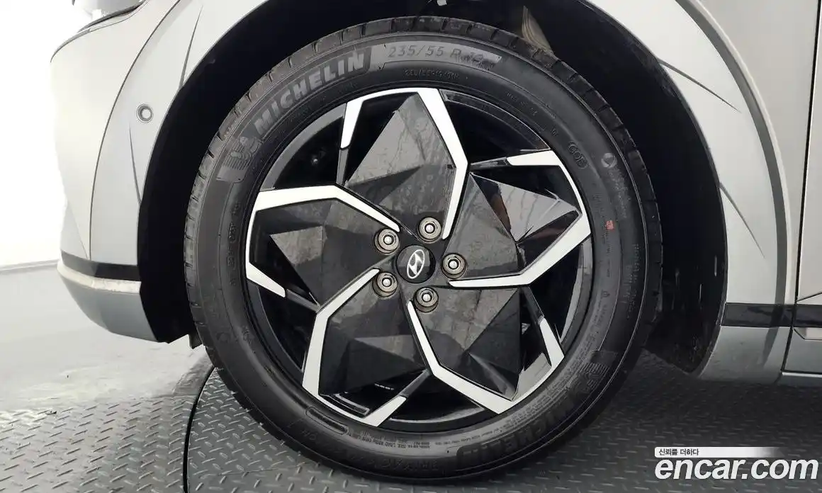 Hyundai Ioniq 5 2023 0.1 гидро в Москве № 2049767, фото 4
