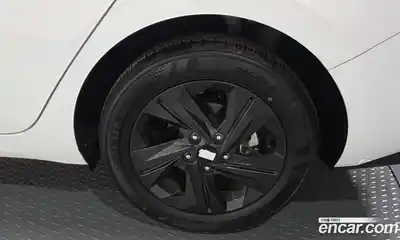 Hyundai Avante 2022 1.6 гидро в Москве № 2049814, миниатюра 7