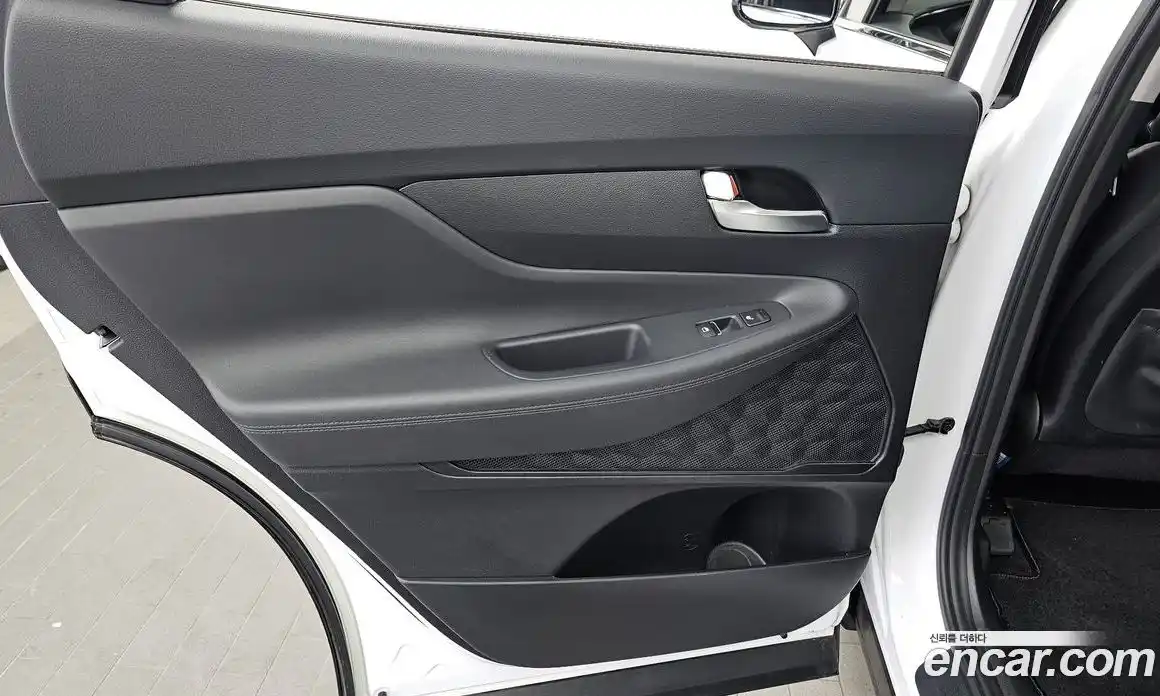 Hyundai Santa Fe 2019 2.0 гидро в Москве № 2049961, фото 15