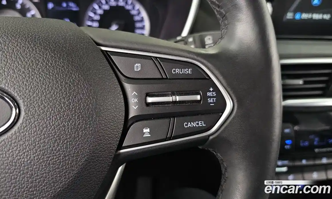 Hyundai Santa Fe 2019 2.0 гидро в Москве № 2049961, фото 24